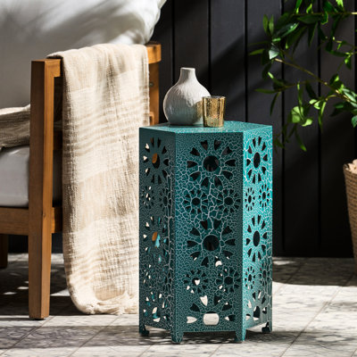 Table d'appoint en fer 12 po - Design moderne sarcelle craquelé avec découpe légère et idéale pour la terrasse, espace de vie sans motif d'assemblage, espace de patio léger et élégant