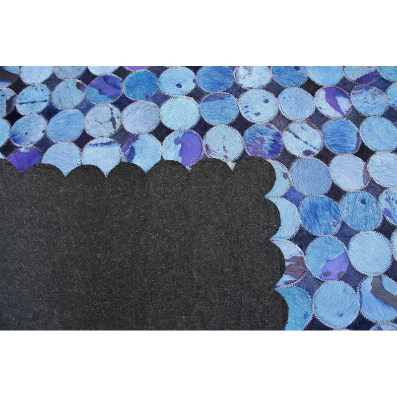 Tapis bleu vache géométrique fait main Ademola, Rectangle 4 pi x 6 pi