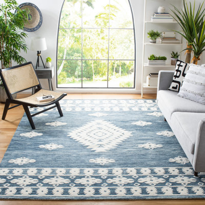 Hand Tufted Wool/Cotton Southwestern Rug in Ivory/Navy