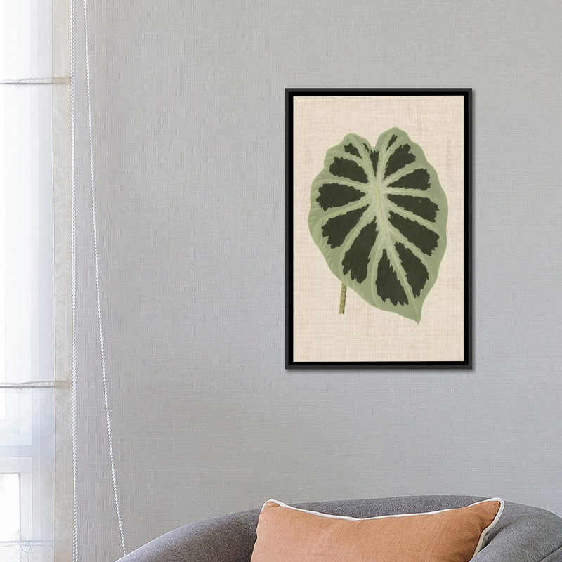 «Leaves on Linen II», impression sur toile, H 48 po x l 32 po x P 1,5 po, Toile avec cadre noir, Pas de tapis