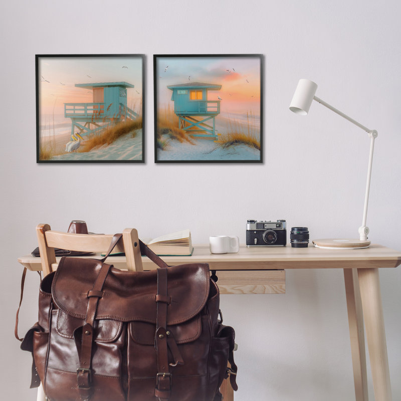 «Lifeguard Beach Hut Pelicans», ensemble de 2 giclées par Steve Hunziker, Giclée encadrée noir minuit, H 17 po x l 17 po