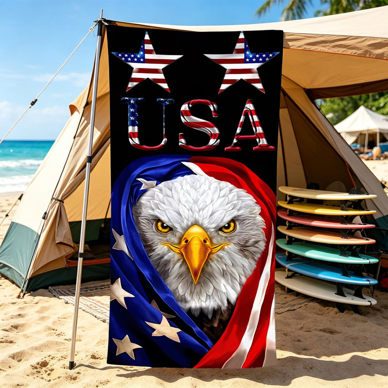 Serviette de plage surdimensionnée avec imprimé drapeau américain et aigles à tête blanche. Séchage rapide, ultra-absorbant et léger en microfibre. Parfait pour la fête nationale américaine, la piscine, la plage et les voyages.