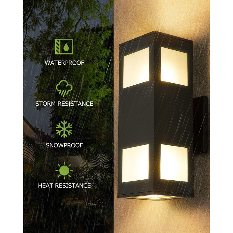 Jaborie Corner Wall Light
