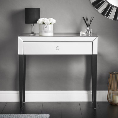 Wafrt Dressing Table