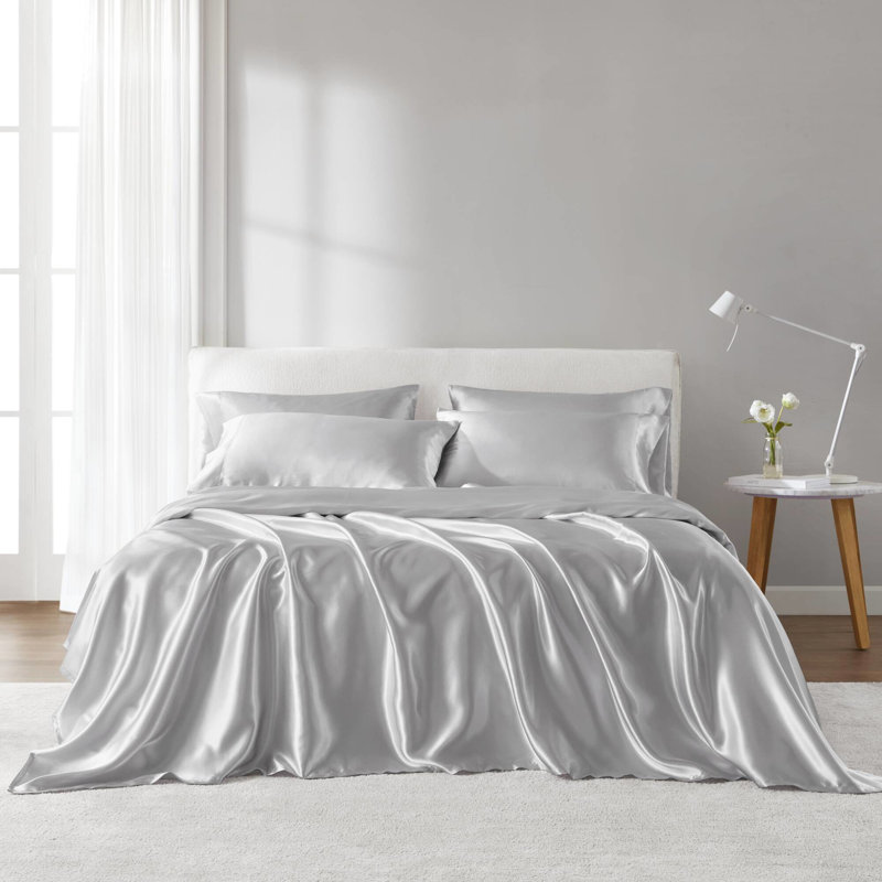 Drap-housse pour lit simple 100% satin gris 4 pièces - froissé, texture lisse, frisottis apprivoisé, ajusté pour les matelas de 16 po, taies d'oreiller à bout ouvert, réduit la casse des cheveux, s'adapte