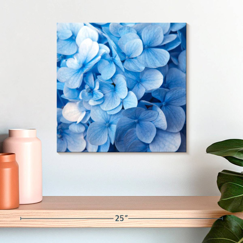 Fleurs bleues Harnek, H 16 po x l 16 po