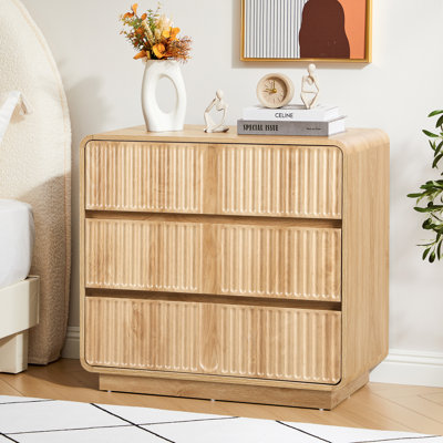 Commode 3 tiroirs moulée cannelée 31,5 po