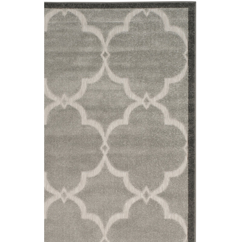 Tapis d'intérieur / extérieur gris à motif géométrique Bryan, Rectangle 3 pi 3 po x 5 pi 3 po