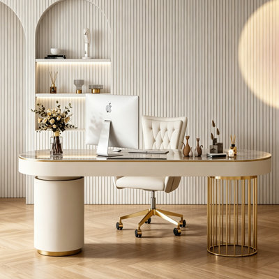Bureau simple et luxueux