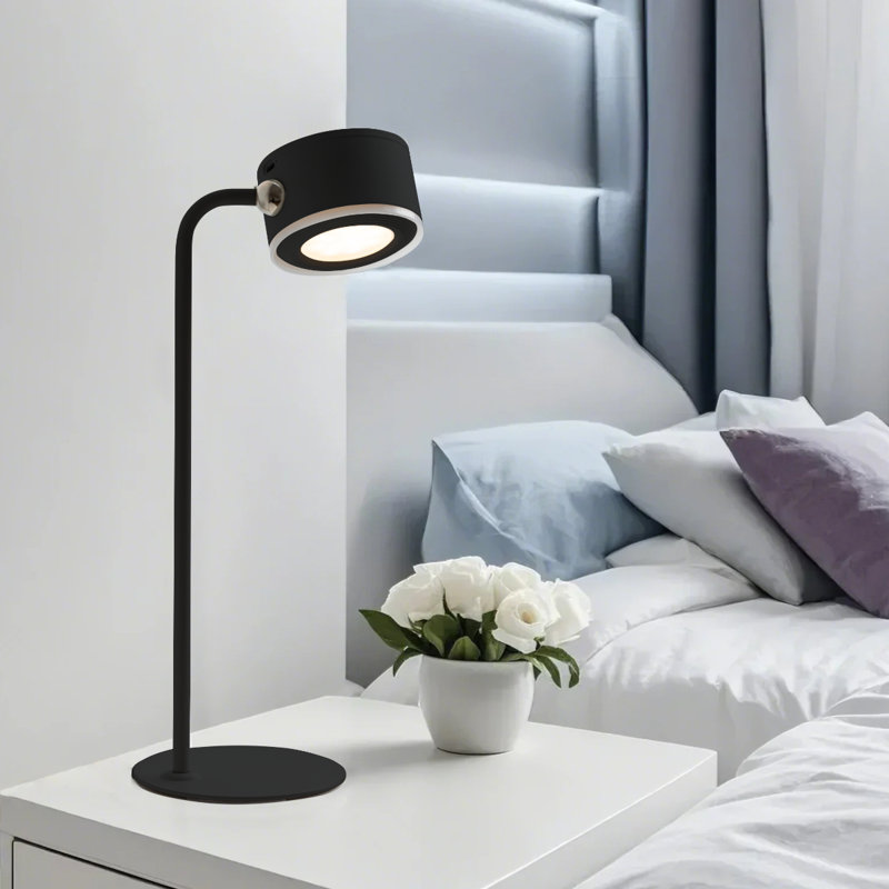 Sabesan Metal Desk Lamp, Black