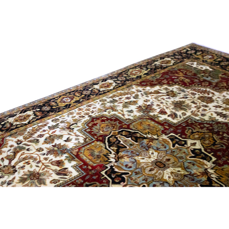 High-Quality Hand-Knotted Cream And Black Area Rug