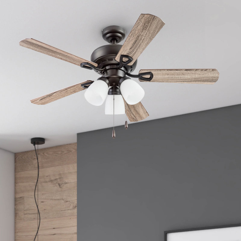 Ventilateur de plafond 44 po avec ensemble d'éclairage Miller Park, Bronze espresso avec pales châtaignier foncé / p