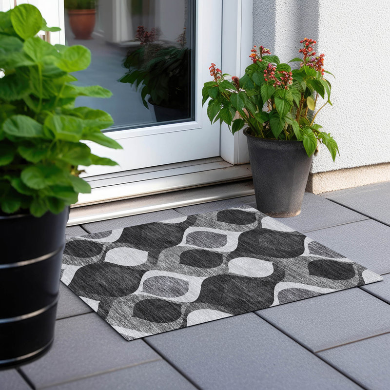 Tapis d'entrée / extérieur antidérapant Caziyah, Rectangle 1 pi 8 po x 2 pi 6 po