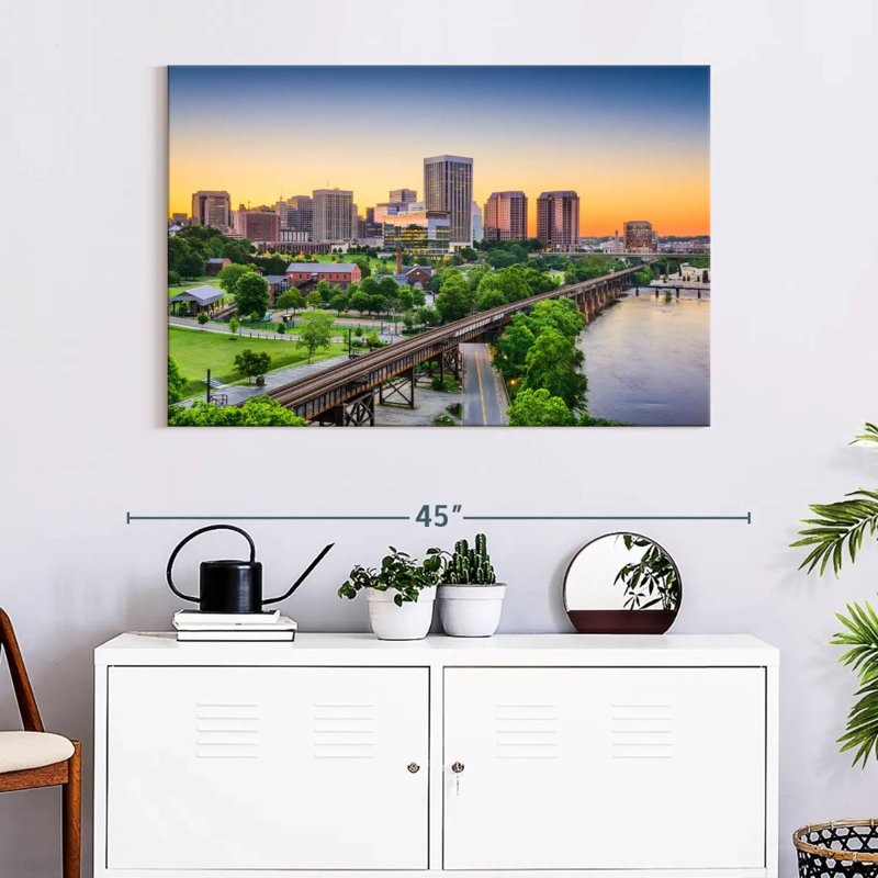 Tergel Richmond, 26" H x 39" W