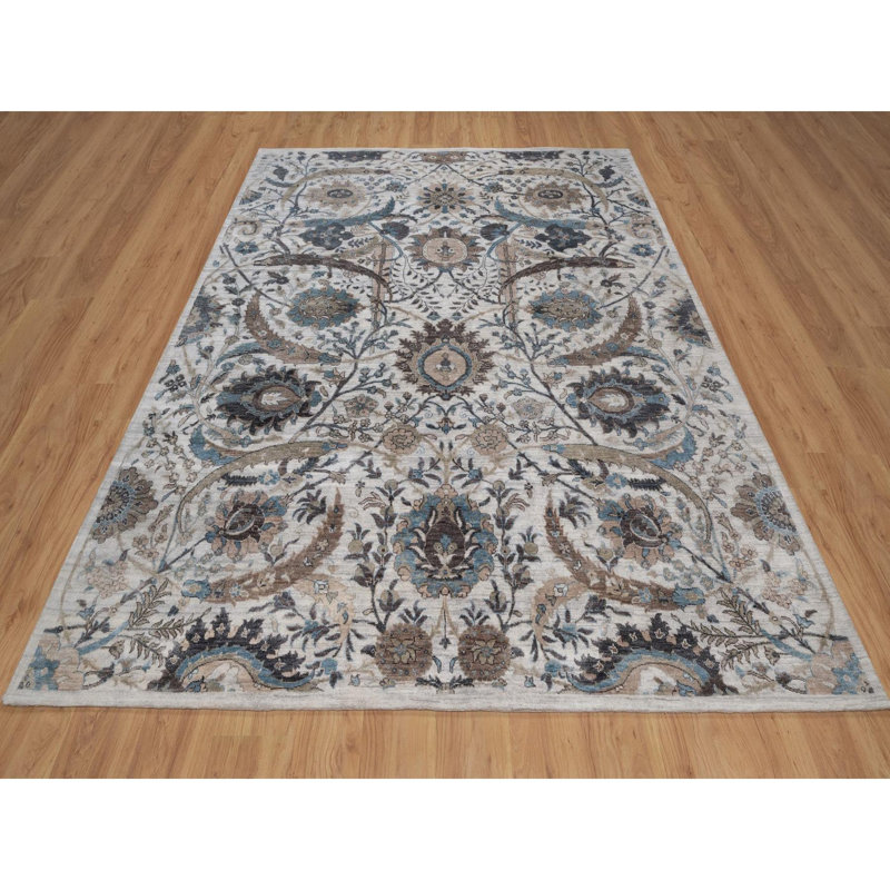 Tapis oriental gris clair 8 pi x 10 pi à motif de feuille de faucille en soie avec laine texturée, moelleux et luxuriant, noué à la main et sans bordure