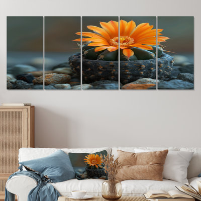 Ensemble de décorations murales florales monochromes - cactus orange