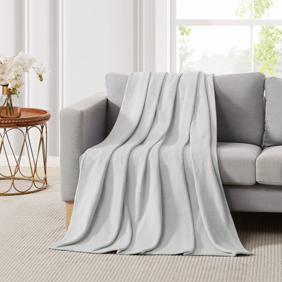 Jeté 50 x 70 Fifth Avenue Lux Plush