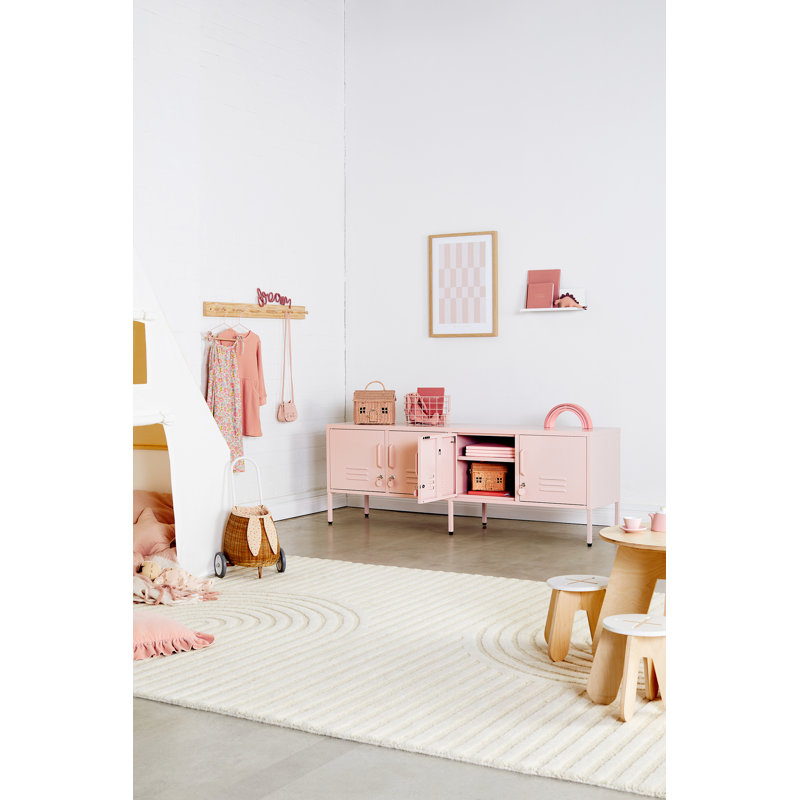 THE STANDARD, Blush