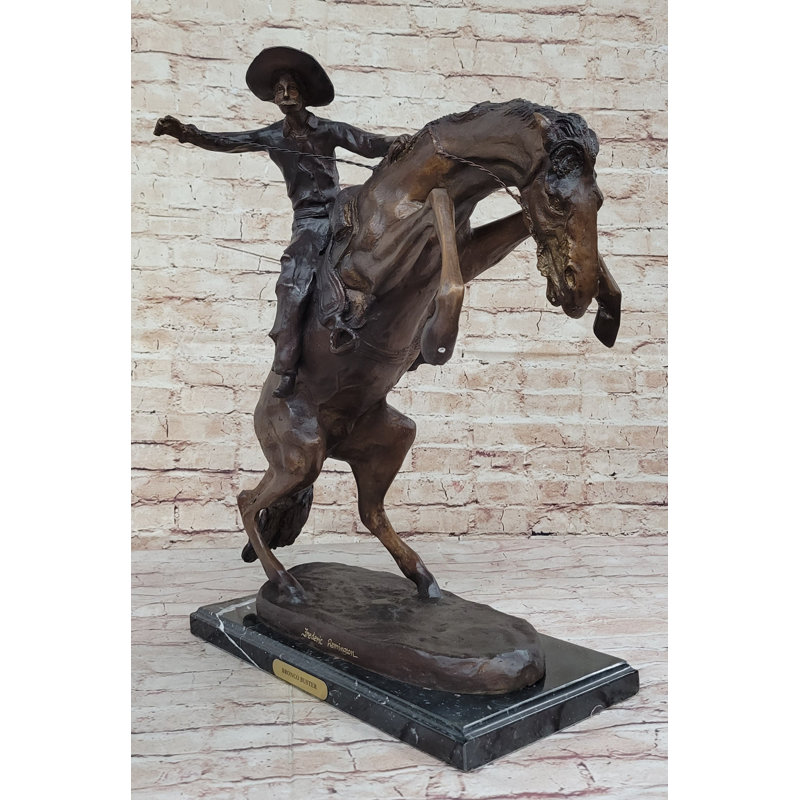 Figurines et sculptures