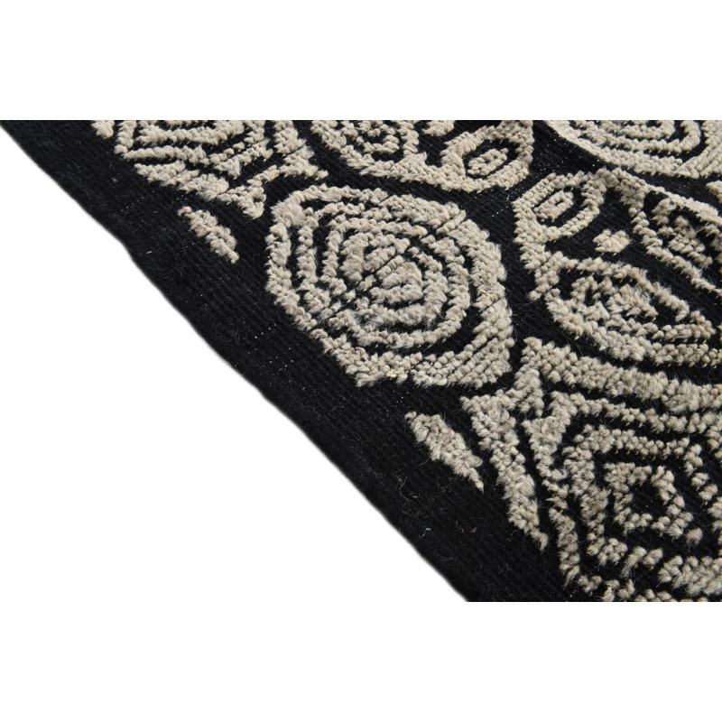 Tapis noir Noles