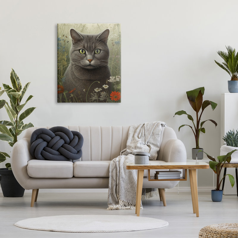 Chat gris dans un champ de fleurs sur toile par LSR Design Studio, peinture, H 40 po x l 30 po x P 1,5 po