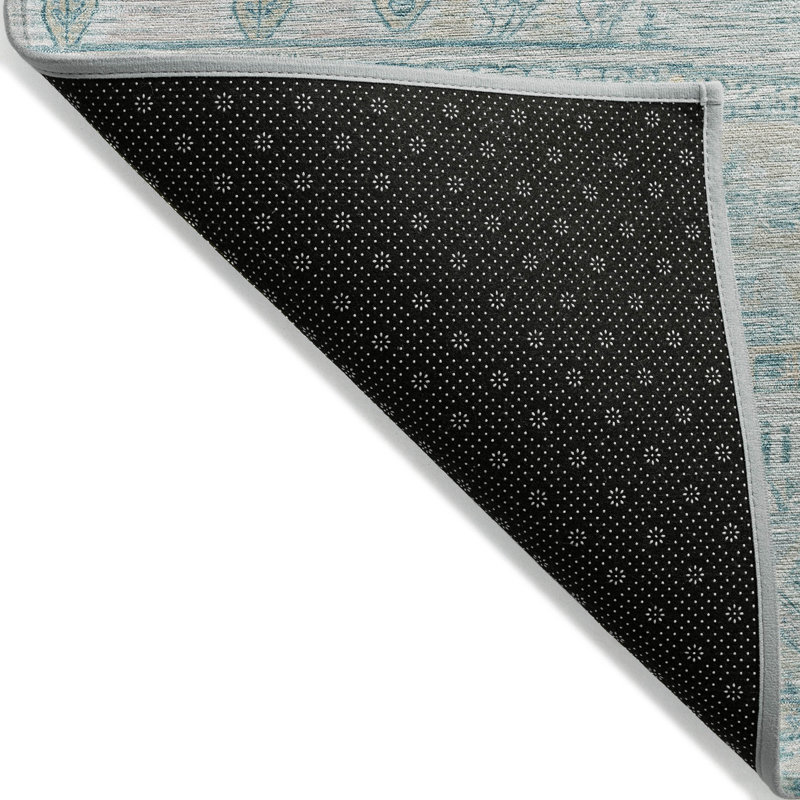 Machine Washable Indoor/Outdoor Xhevrie Teal Rug, Round 8'