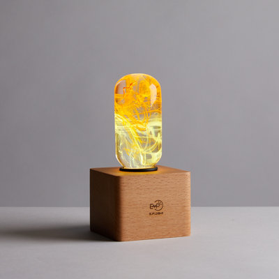 Lampe de table en bois 6,3 po