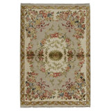 Hand Knotted Area Rug in Gray And Ivory
