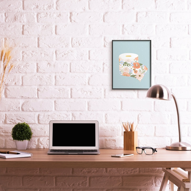 Papier de toilette printanier à imprimé floral sur bleu surdimensionné, art numérique sur estampe numérique par Loni Harris