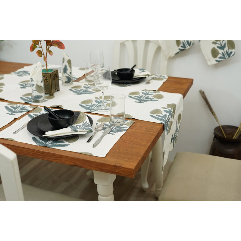 Chemin de table Red Barrel Studio® 16X106, Accessoire de salle à manger élégant, gris, gris, Rectangle 11 po