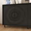 Buffet en bois avec tablettes