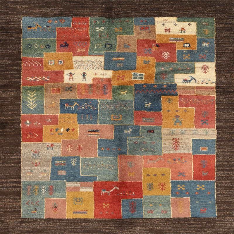 Tapis rouge / beige Campeaux, Carré 7 pi
