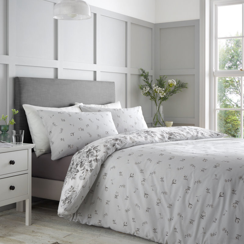 Elinda Floral Reversible Duvet Cover Set, Double Duvet Cover + 2 Standard Pillowcases