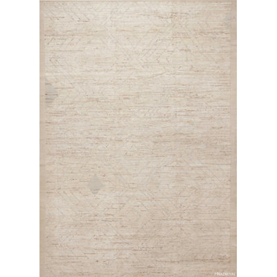 Tapis marocain berbère marocain à motif géométrique de couleur claire et unique en son genre