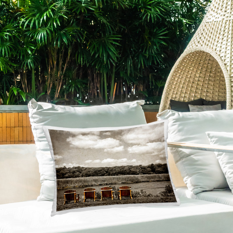 Coussin d'extérieur imprimé Chairs donnant sur la nature par GraffiTee Studios