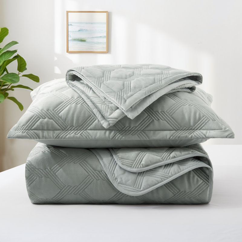 Reversible Diamond Embossed Bedspread Set – Geometric Quilt With Shams, King Bedspread Set with 2 Pillow Shams