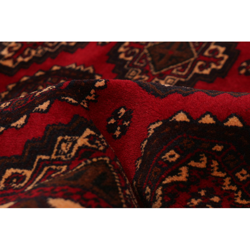 Tapis rouge Teimani 3 pi 7 po x 6 pi 3 po