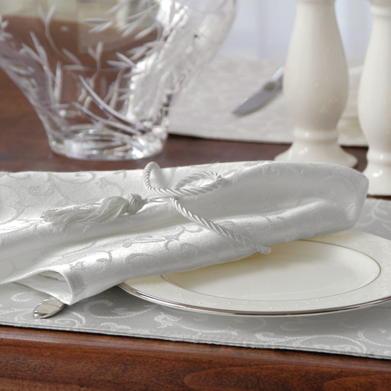 Lenox Opal Innocence Napkin, Platinum