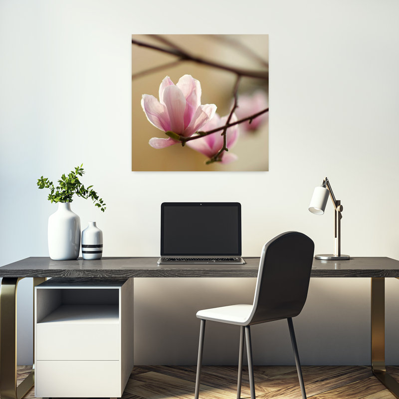 Tulipier 1, art floral contemporain, H 18 po x l 18 po