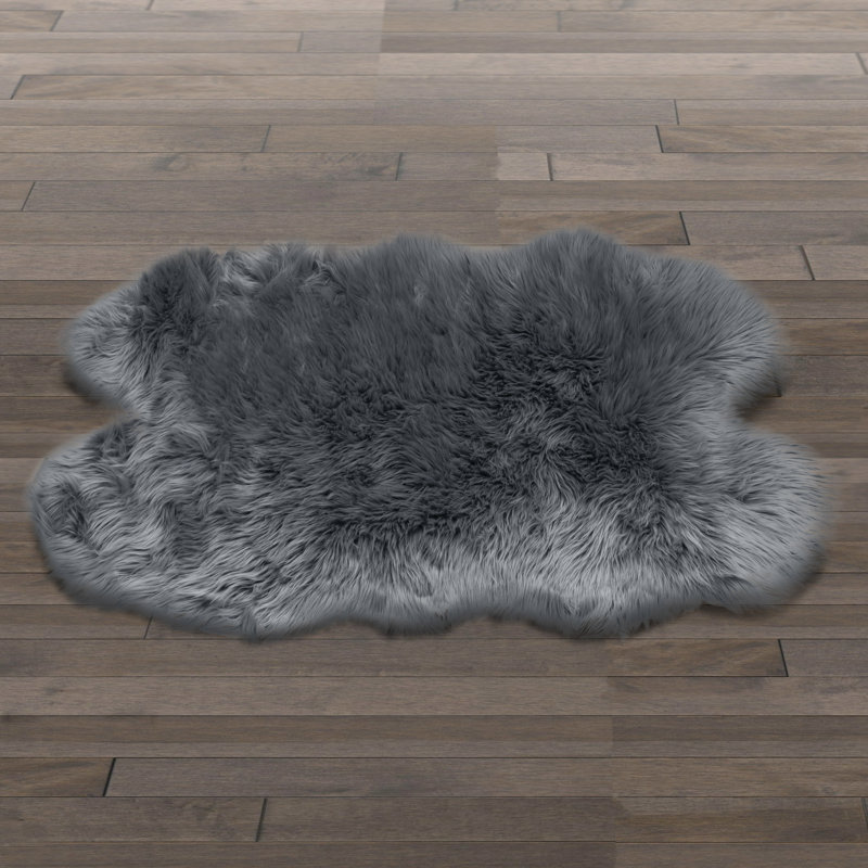 Hughey Faux Fur Indoor Rug, Novelty 3' x 5'