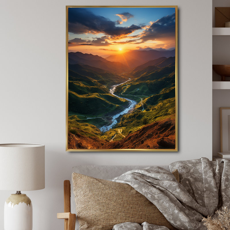 «Dominicain Mountain Sunset II», reproduction d'art sur toile, Cadre flottant doré, H 32 po x l 16 po x P 1 po