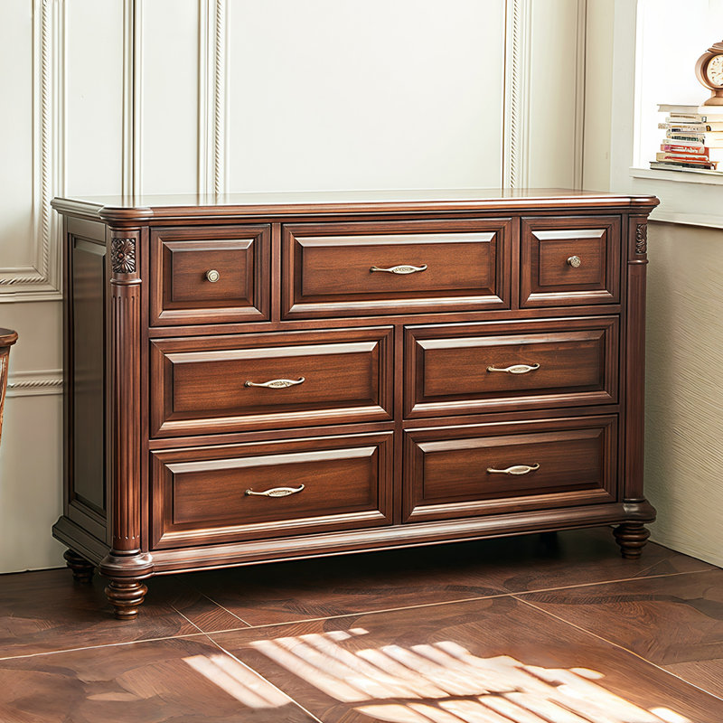Armoire d'appoint en noyer massif