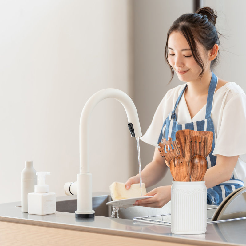 7 Piece Wooden Kitchen Utensils Set
