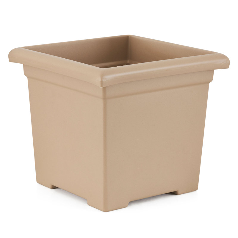 Travelle Pot Planter, 3