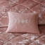 Édredon luxueux en velours rosé-126359333-126359326