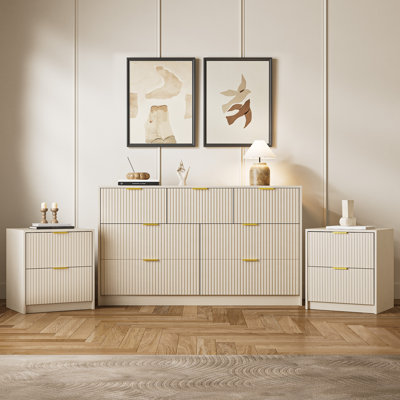 3-piece Bedroom Set, 7 Drawer Dresser And Nightstand Set Of 2