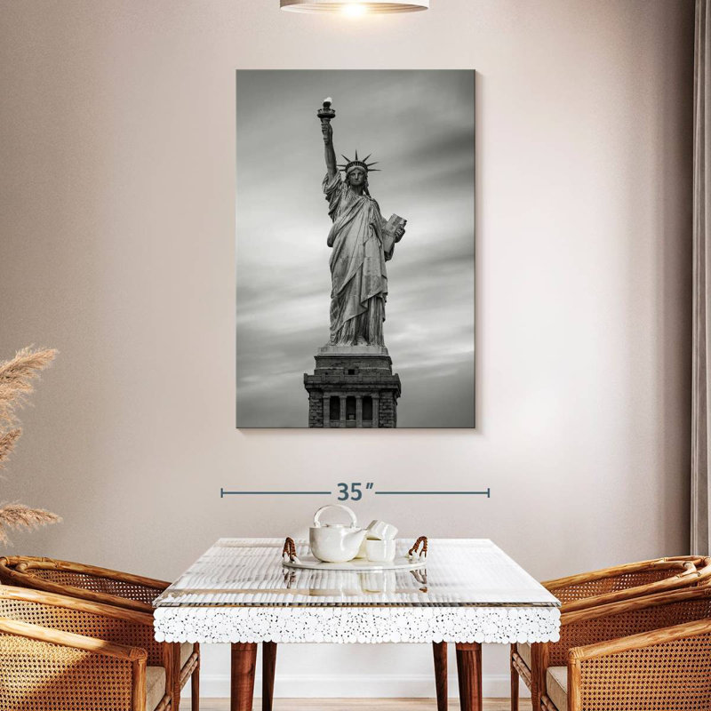 Statue de la liberté monochrome Aime, H 30 po x l 20 po
