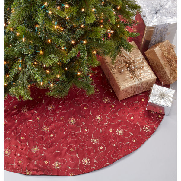 The Holiday Aisle® Floral Tree Skirt & Reviews | Wayfair