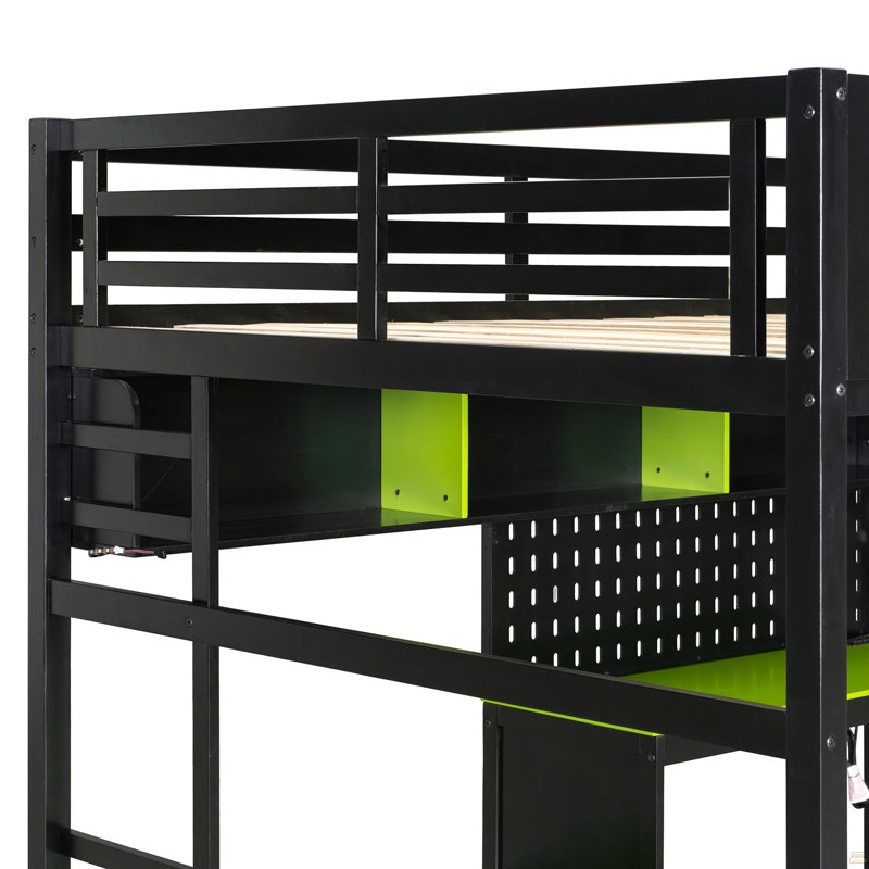 Lit mezzanine en bois pleine grandeur avec bureau, tablettes, lumières DEL, ports USB et panneau perforé, Noir/vert