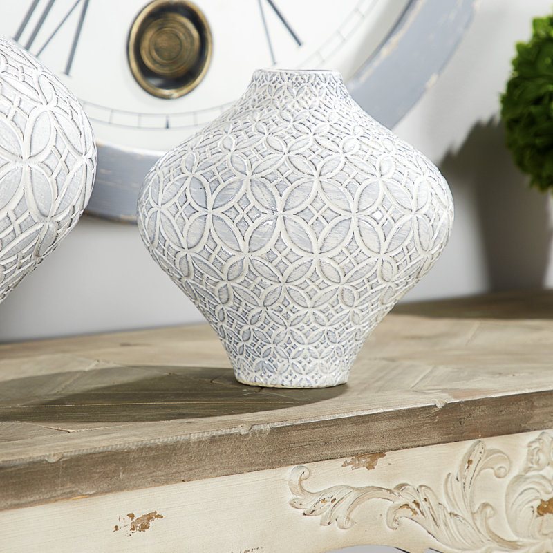 Vase de table en porcelaine bleue Navua, H 13 po x l 13 po x P 14 po